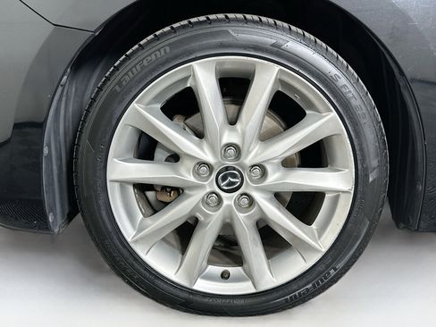 Used 2017 MAZDA MAZDA3 Touring FWD image 11