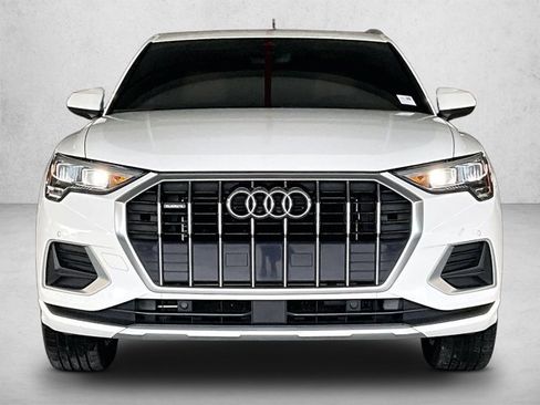 Used 2021 Audi Q3 2.0T Premium w/ Convenience Package AWD/4WD image 3