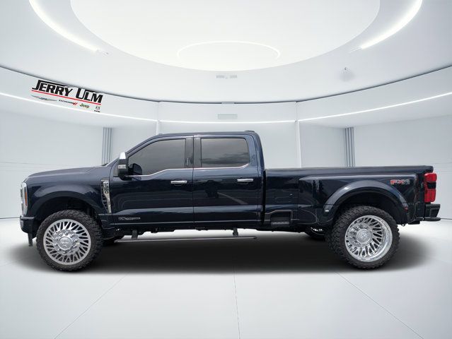 Used 2024 Ford F350 Platinum w/ FX4 Off-Road Package AWD/4WD image 6