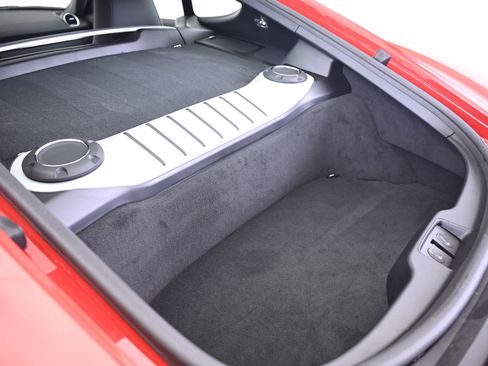 Used 2025 Porsche 718 Cayman image 15