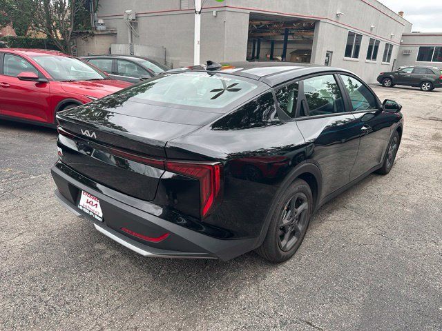 Used 2026 Kia K4 FWD image 4