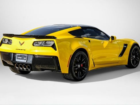 Used 2015 Chevrolet Corvette Z06 w/ 2LZ Preferred Equipment Group RWD image 6