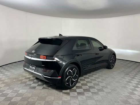 Used 2023 Hyundai Ioniq 5 SEL image 6