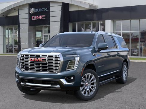 New 2026 GMC Yukon XL Denali w/ Sun & Power Step Package image 6