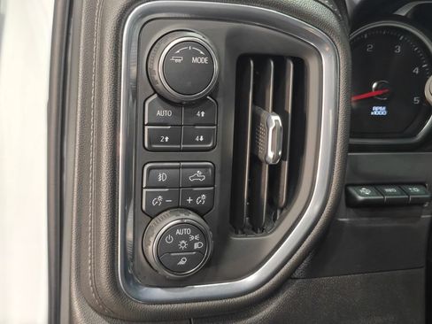 Used 2021 Chevrolet Silverado 2500 LTZ w/ LTZ Convenience Package AWD/4WD image 10