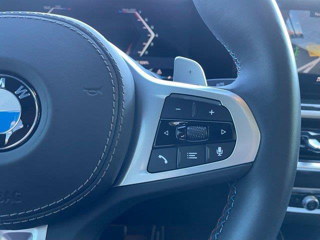 Used 2025 BMW X6 M60i AWD/4WD image 16
