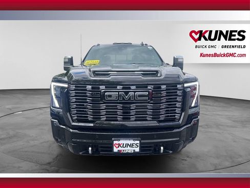 New 2026 GMC Sierra 3500 Denali Ultimate AWD/4WD image 11
