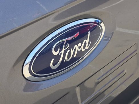 Used 2023 Ford F150 XLT AWD/4WD image 11