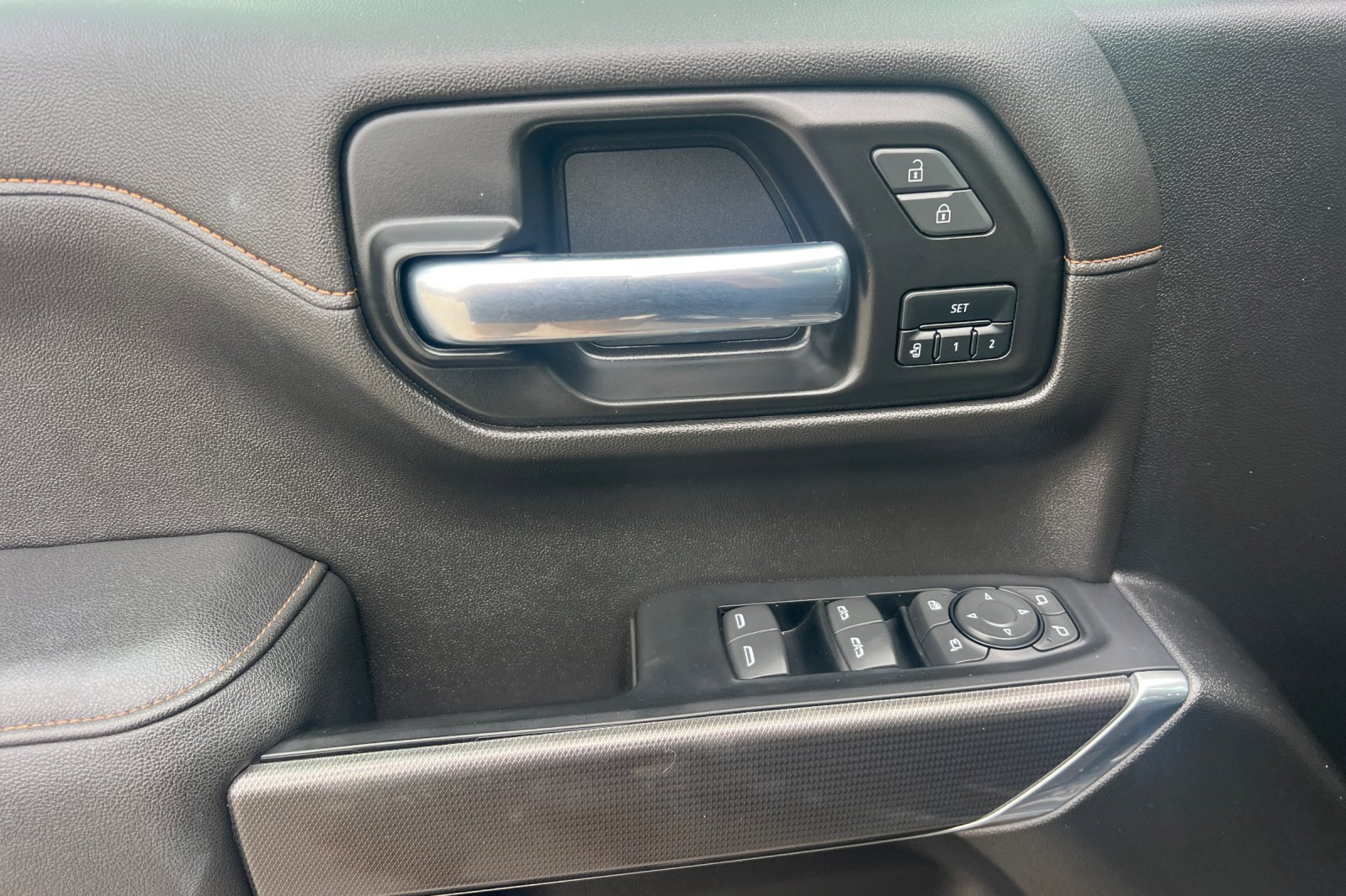 Used 2021 GMC Sierra 1500 AT4 AWD/4WD image 8