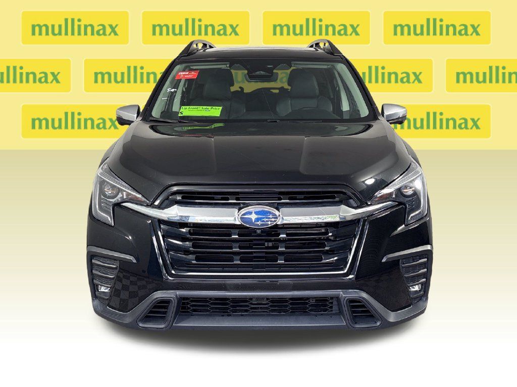 Used 2023 Subaru Ascent Limited w/ Technology Package AWD/4WD image 15