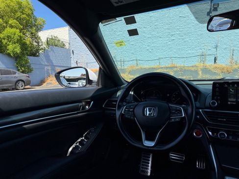 Used 2020 Honda Accord Sport image 21