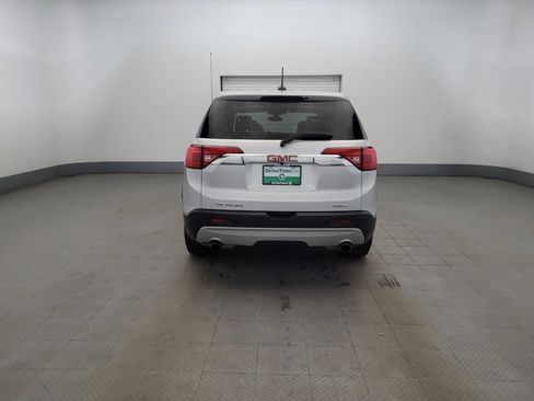 Used 2019 GMC Acadia SLE w/ LPO, Floor Liner Package AWD/4WD image 6