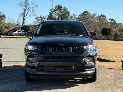 New 2026 Jeep Compass Latitude image 2