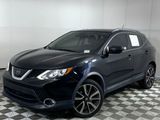 Used 2017 Nissan Rogue Sport SL w/ SL Premium Package image 2