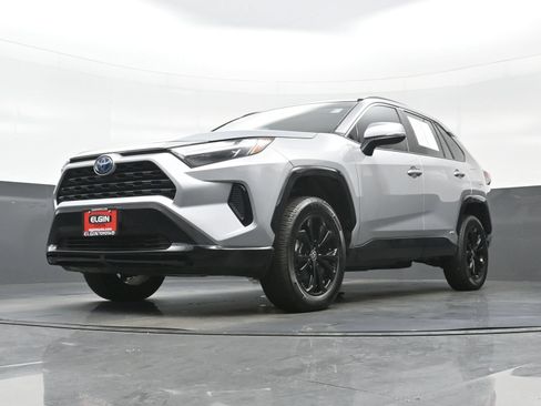 Used 2024 Toyota RAV4 SE AWD/4WD image 28