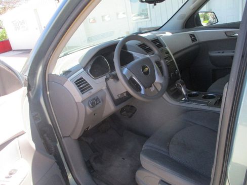 Used 2009 Chevrolet Traverse LS AWD/4WD image 25