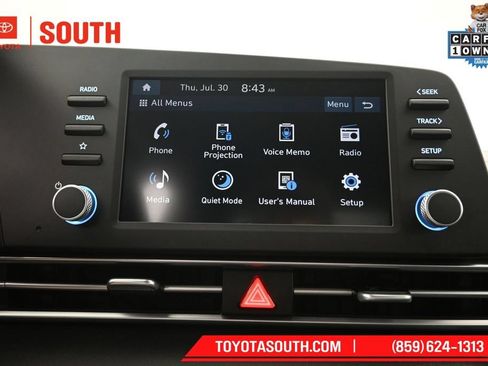 Used 2025 Hyundai Elantra SE FWD image 16