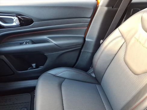 New 2026 Jeep Compass Trailhawk w/ Sun, Sound & Navigation Group image 34