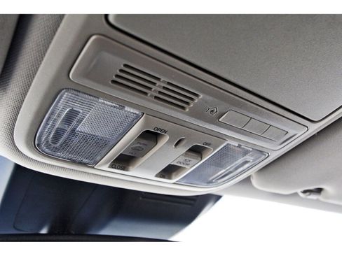 Used 2020 Honda CR-V Touring image 27