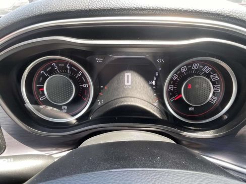 Used 2015 Dodge Challenger SXT RWD image 20