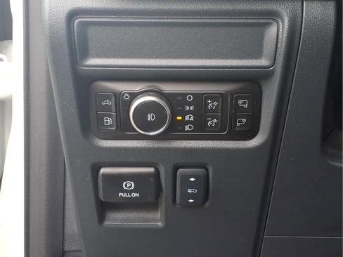 Used 2025 Ford F150 Lariat w/ Equipment Group 501A Mid AWD/4WD image 13