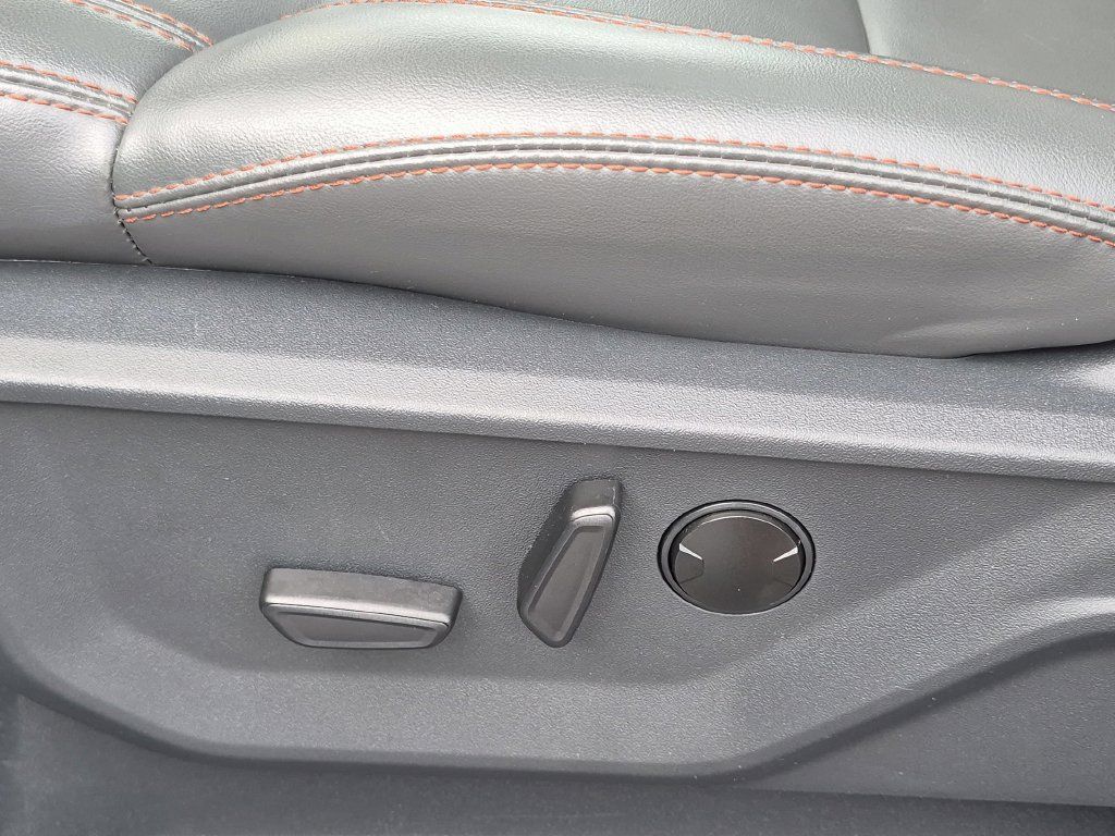 Used 2025 Ford Expedition Active AWD/4WD image 12