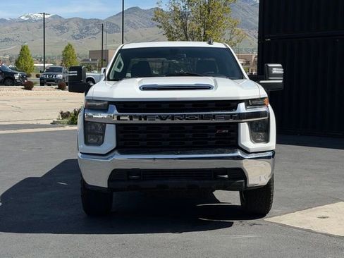 Used 2020 Chevrolet Silverado 3500 LT AWD/4WD image 2