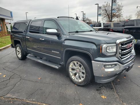 Used 2017 GMC Sierra 1500 SLT w/ SLT Premium Package image 4