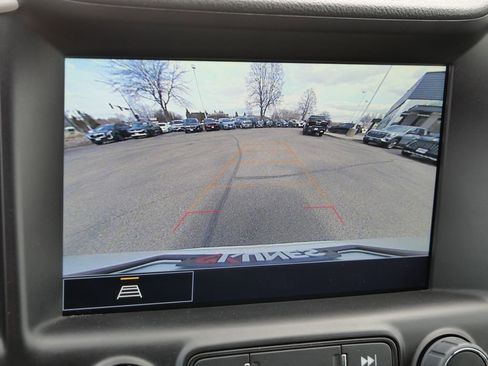 Used 2024 GMC Terrain SLT image 51