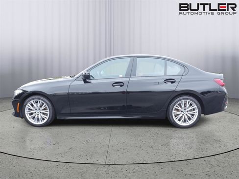 Used 2023 BMW 330i Sedan w/ Driving Assistance Package RWD image 4