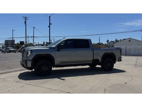 New 2026 GMC Sierra 2500 AT4 w/ AT4 Premium Plus Package AWD/4WD image 7
