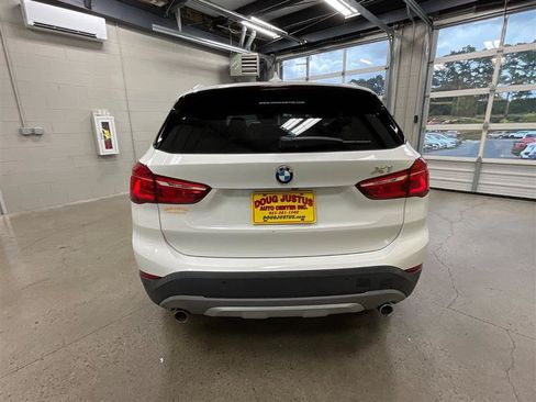Used 2018 BMW X1 sDrive28i FWD image 4