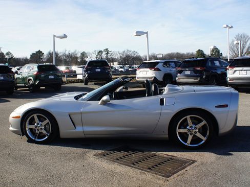 Used 2007 Chevrolet Corvette Convertible w/ Preferred Equipment Group image 18