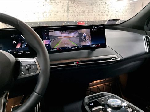 Certified 2026 BMW iX xDrive45 w/ M Sport Package image 9