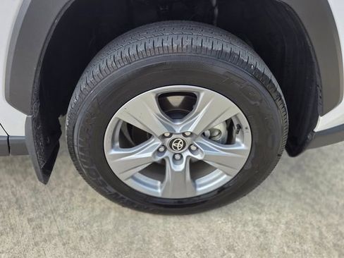 Used 2025 Toyota RAV4 XLE w/ Convenience Package image 13