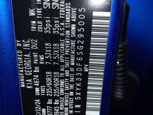 Used 2025 Kia Sportage EX w/ Premium Package image 17