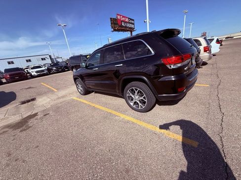 Used 2020 Jeep Grand Cherokee Limited AWD/4WD image 12