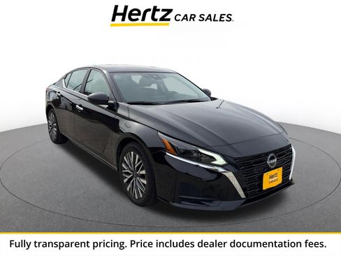 Used 2025 Nissan Altima 2.5 SV FWD image 1