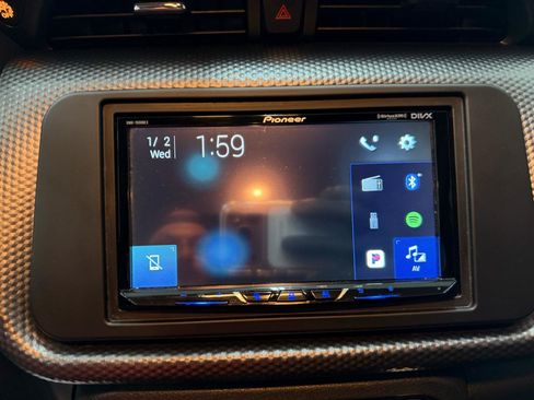 Used 2018 Nissan Kicks SV FWD image 19