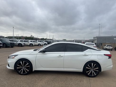 Used 2021 Nissan Altima 2.5 SR image 11