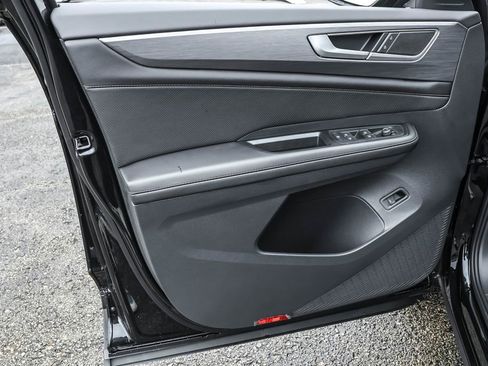 New 2026 Volkswagen Atlas Cross Sport SE image 32