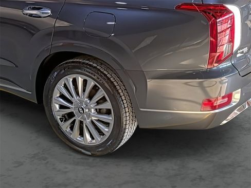 Used 2020 Hyundai Palisade Limited image 9