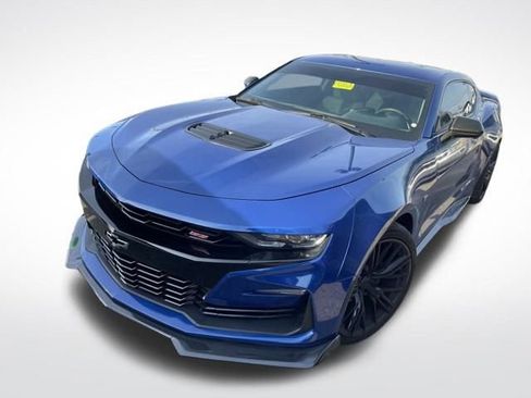 Used 2019 Chevrolet Camaro SS image 4