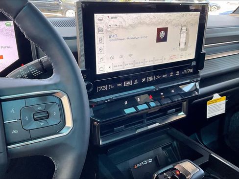 Used 2024 GMC Hummer EV 3X AWD/4WD image 6