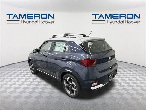 New 2026 Hyundai Venue SEL image 3