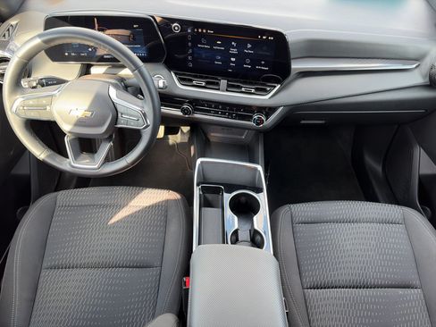 Certified 2025 Chevrolet Equinox LT AWD/4WD image 32