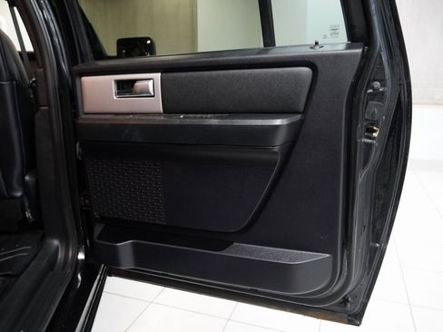 Used 2017 Ford Expedition EL Limited w/ Equipment Group 301A image 25