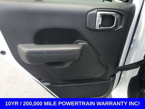 Used 2025 Jeep Wrangler Unlimited Sport AWD/4WD image 27