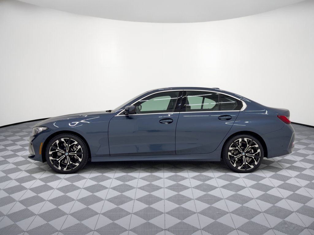 Certified 2025 BMW 330i Sedan RWD image 2