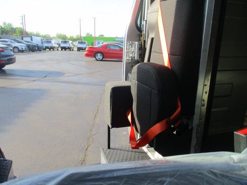 Used 2024 Chevrolet Brightdrop 600 w/ Commercial Equipment Package AWD/4WD image 15